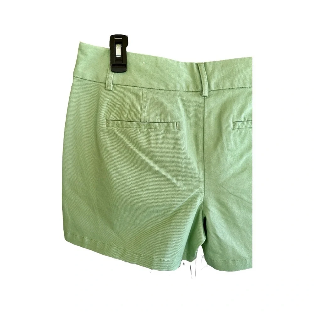 ANN TAYLOR LOFT, NWOT, THE RIVIERA SHORT. GREEN, FLAT FRONT, BELT LOOPS. SIZE 4 - Picture 5 of 8